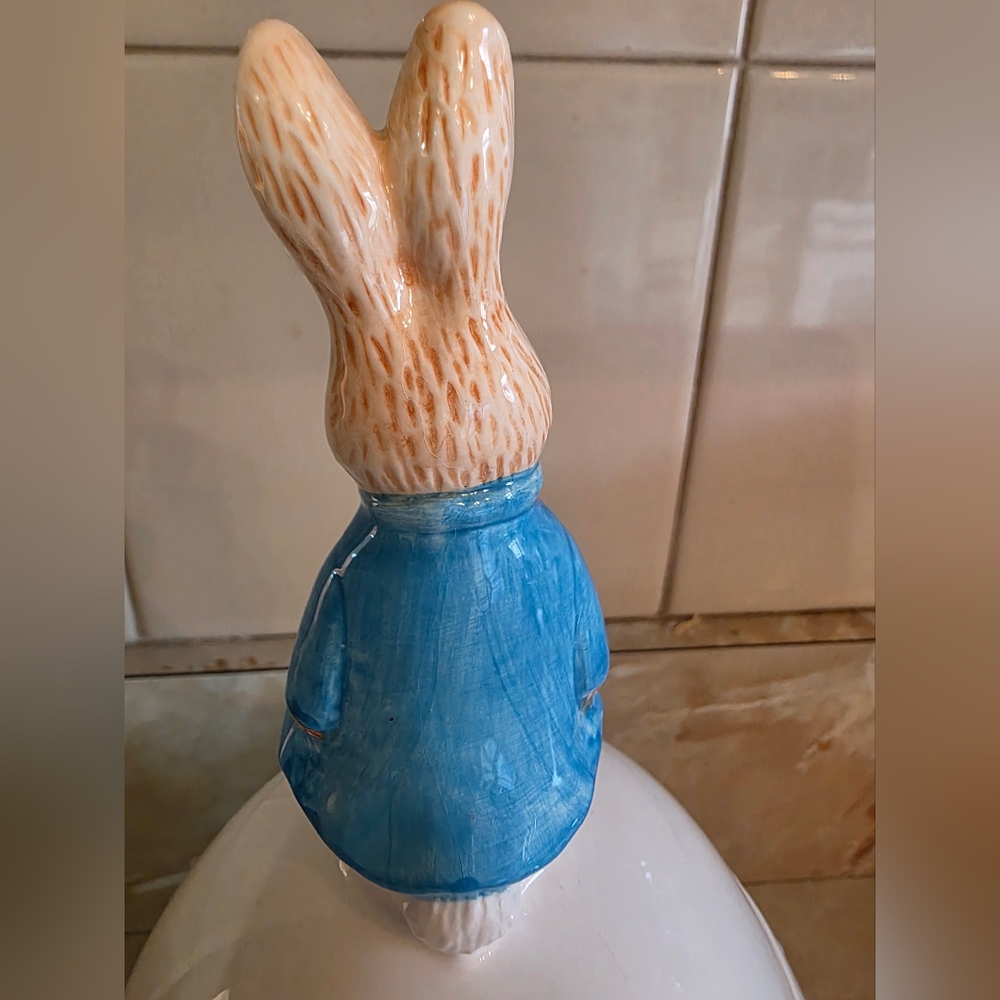 Peter Rabbit Cookie Jar - Picture 5 of 14